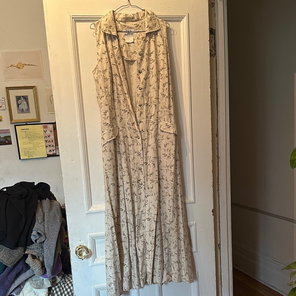 Floral Sleeveless Maxi Dress